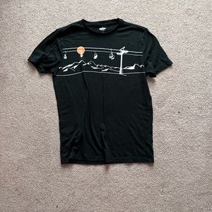 Men’s graphic tee